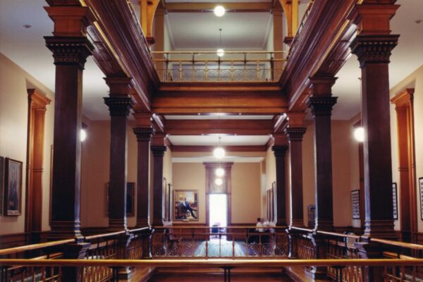 Legislative_Assembly_of_Ontario_East-wing-atrium