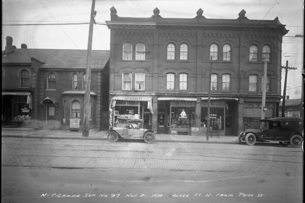 Shops-of-Summerhill-Historical-Thieves-007